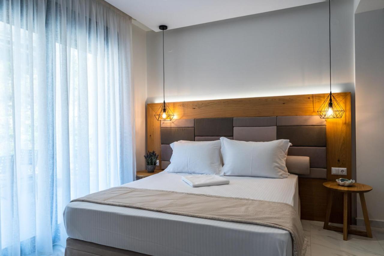 Medusa Luxury Apartments Néa Péramos Dış mekan fotoğraf