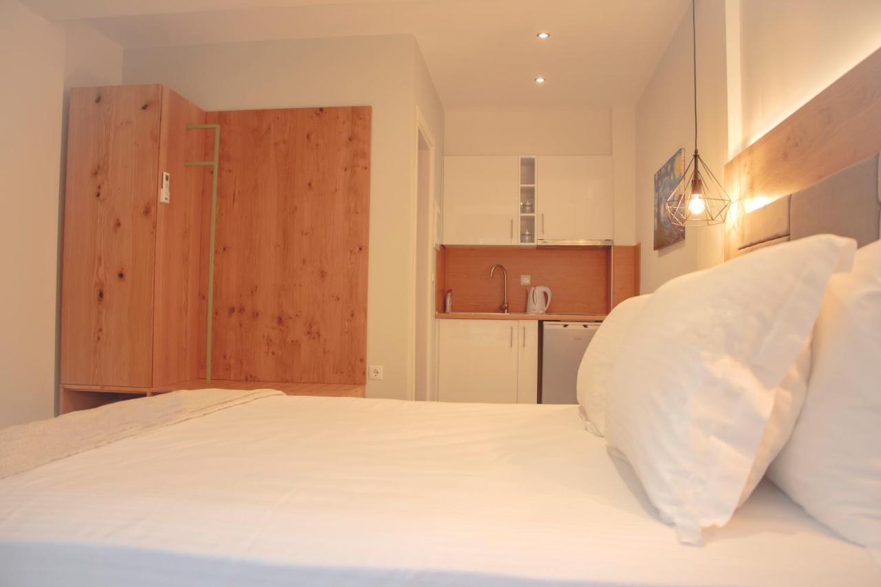 Medusa Luxury Apartments Néa Péramos Dış mekan fotoğraf