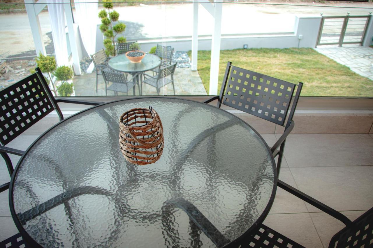 Medusa Luxury Apartments Néa Péramos Dış mekan fotoğraf