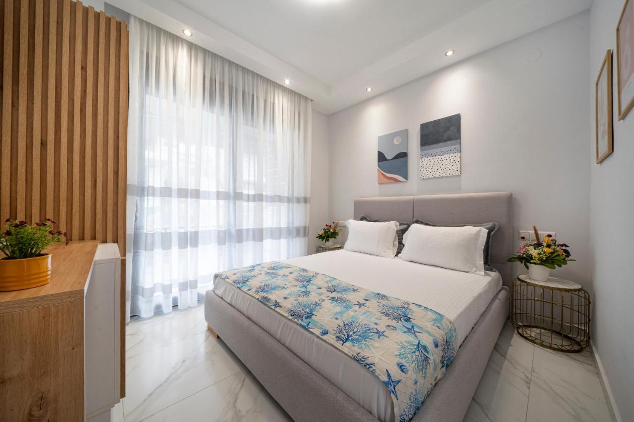 Medusa Luxury Apartments Néa Péramos Dış mekan fotoğraf
