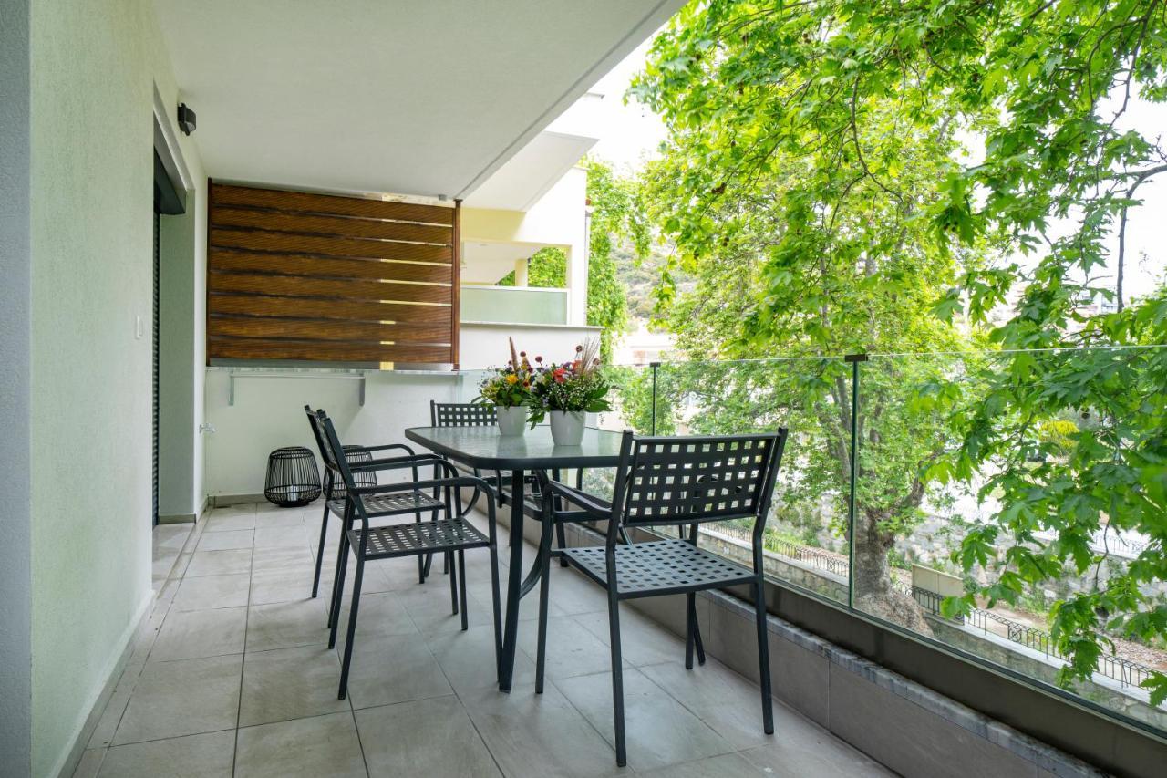 Medusa Luxury Apartments Néa Péramos Dış mekan fotoğraf