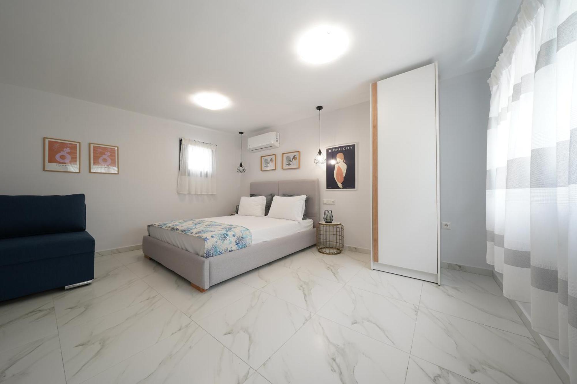 Medusa Luxury Apartments Néa Péramos Dış mekan fotoğraf